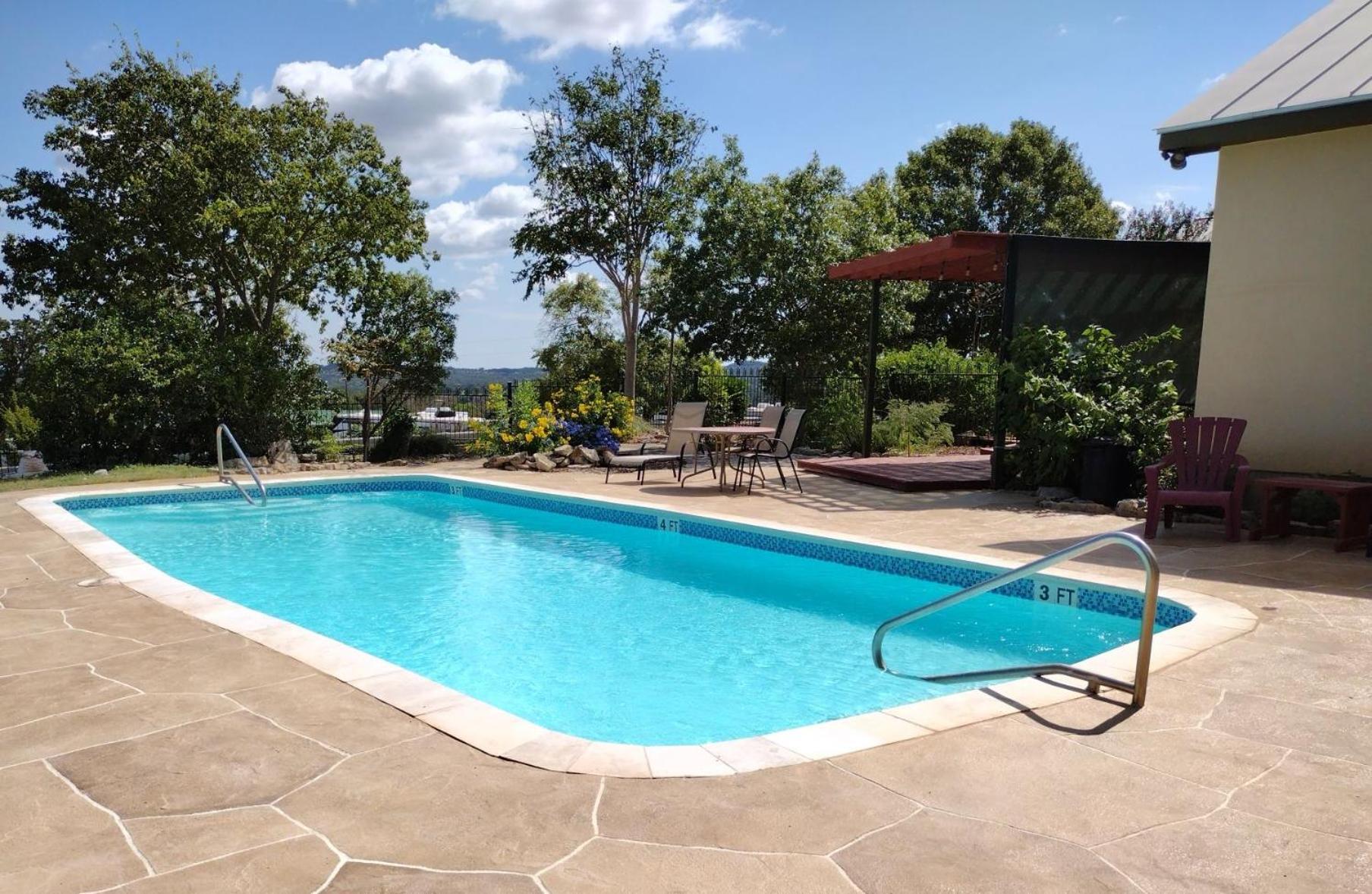 Waring Top Of The Hill Rv Resort & Cabins מראה חיצוני תמונה