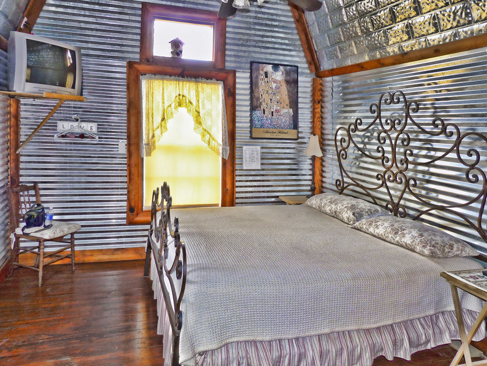 Waring Top Of The Hill Rv Resort & Cabins מראה חיצוני תמונה