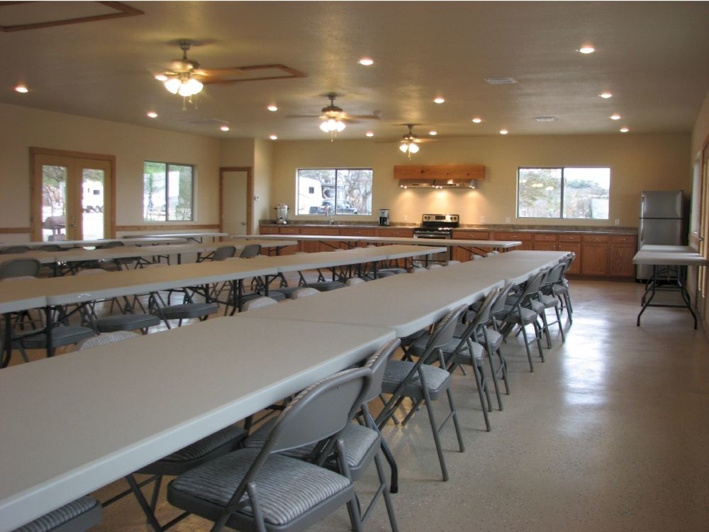 Waring Top Of The Hill Rv Resort & Cabins מראה חיצוני תמונה