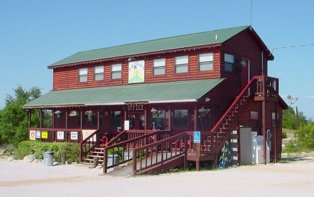 Waring Top Of The Hill Rv Resort & Cabins מראה חיצוני תמונה