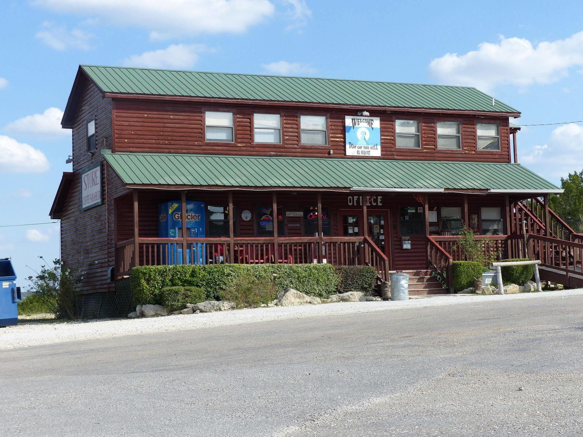 Waring Top Of The Hill Rv Resort & Cabins מראה חיצוני תמונה