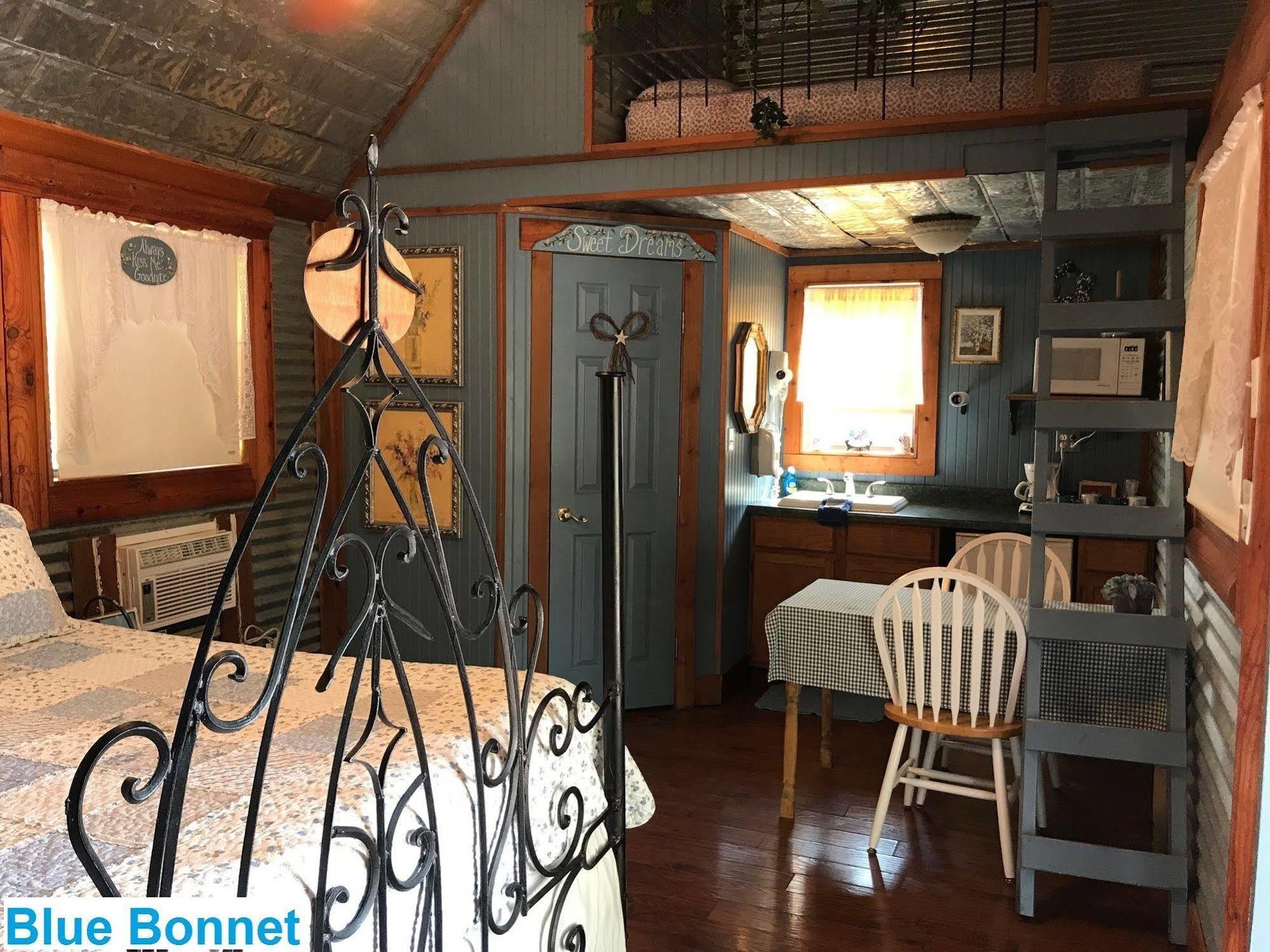 Waring Top Of The Hill Rv Resort & Cabins מראה חיצוני תמונה