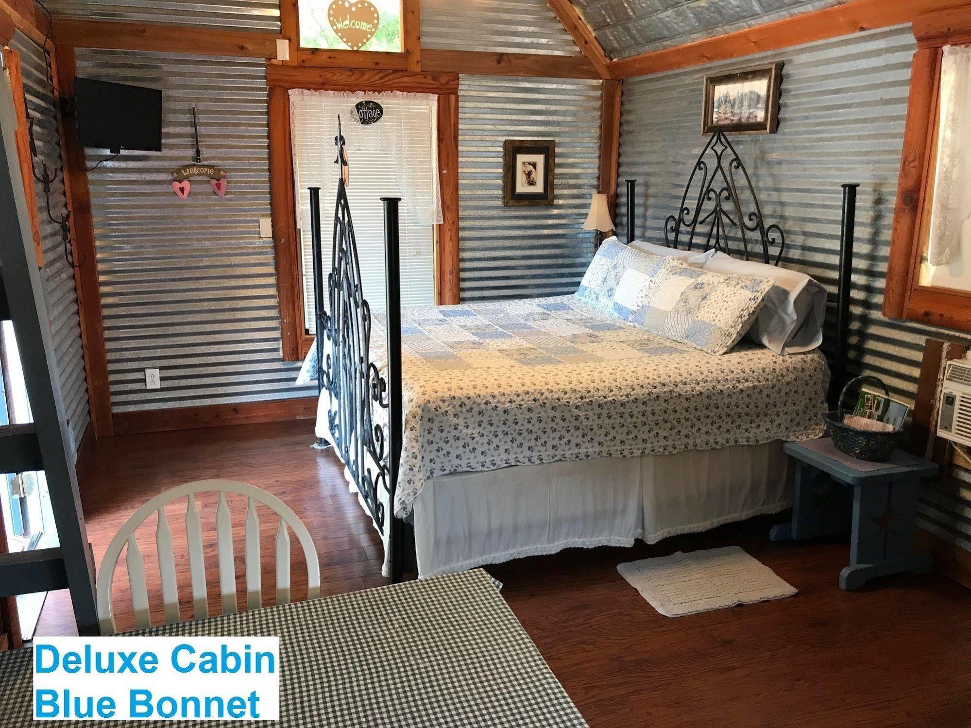 Waring Top Of The Hill Rv Resort & Cabins מראה חיצוני תמונה