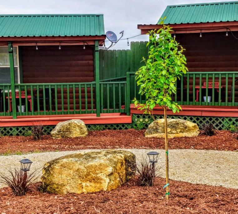 Waring Top Of The Hill Rv Resort & Cabins מראה חיצוני תמונה